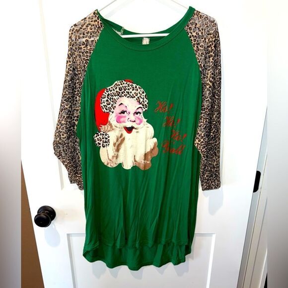 GIDDY UP GLAMOURE BRAND WOMENS Santa BLOUSE - Picture 1 of 6